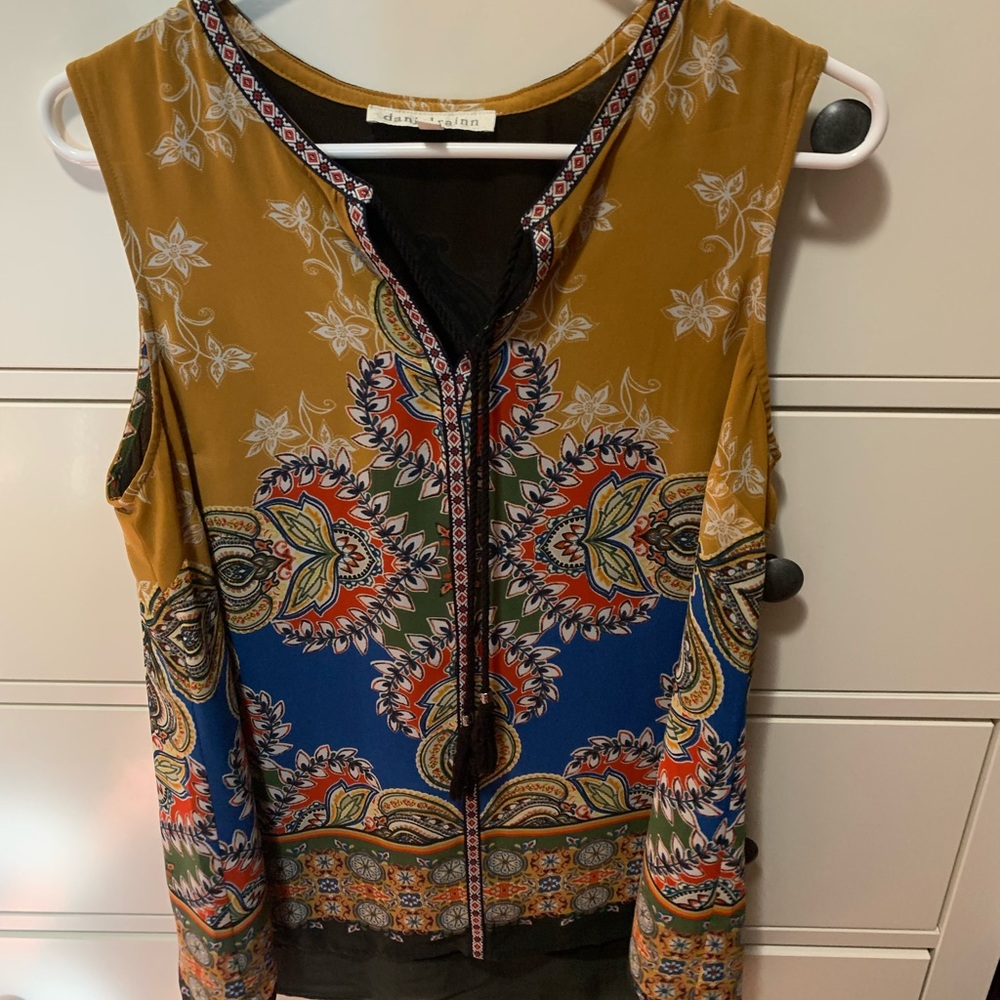 Daniel Rainn Sleeveless Blouse
